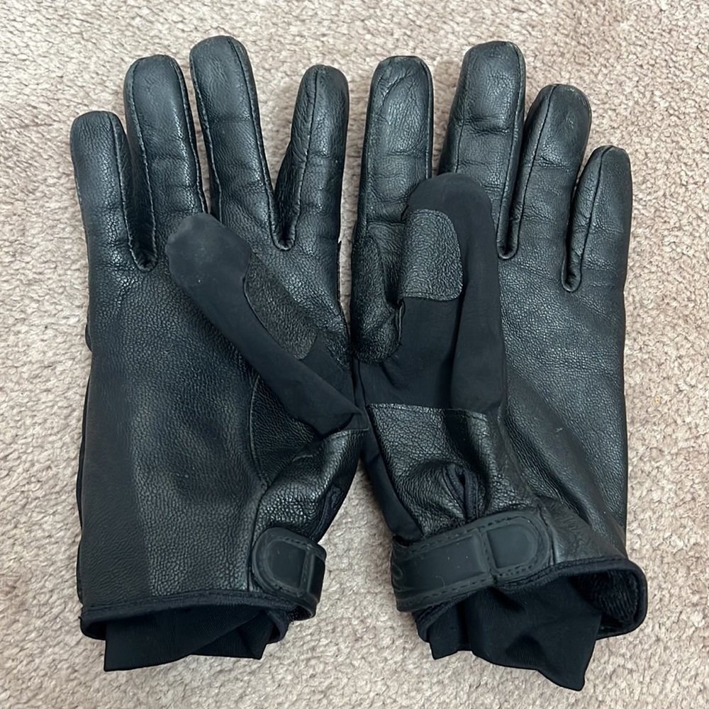 Hatch Gloves - Picture 2 of 5